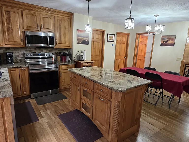 278 Forest Rd — Photo 35