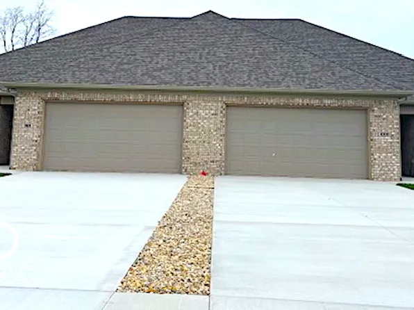 1000 Paris Dr, Franklin, IN 46131