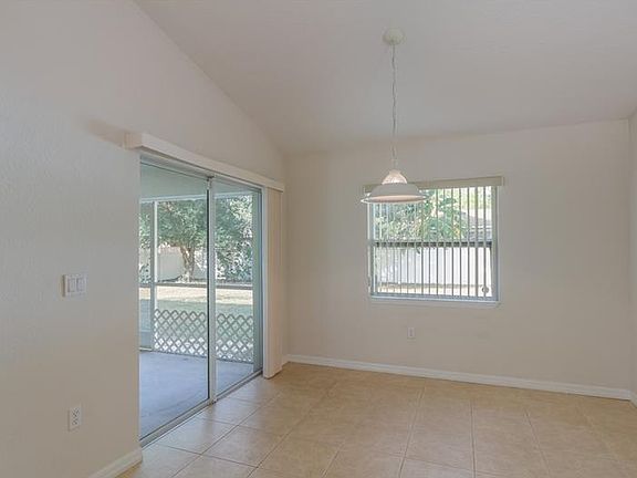 4th image of 2126 Macaris Ave