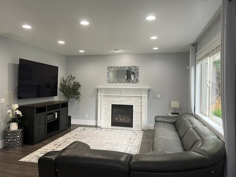3306 SW Miller Pl — Photo 13