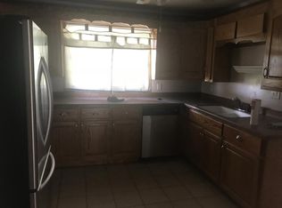61 Nassau St #61, Toccoa, GA 30577
