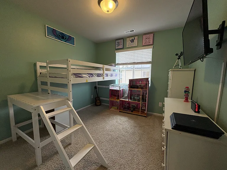 325 Watercress St — Photo 8