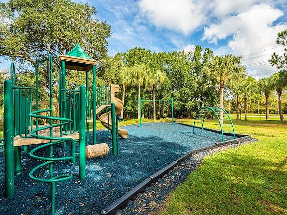 3rd image of 11525 Casa Marina Way #103