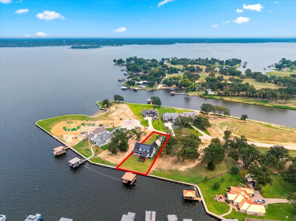 2565 Groves Dr, Kemp, TX 75143