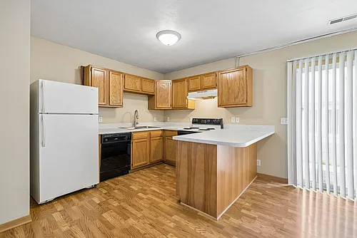 556-558 Lamont Photo 1