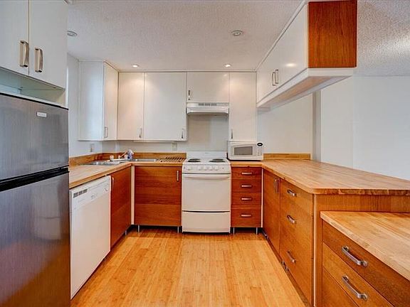 5th image of 890 N Federal Hwy APT 310