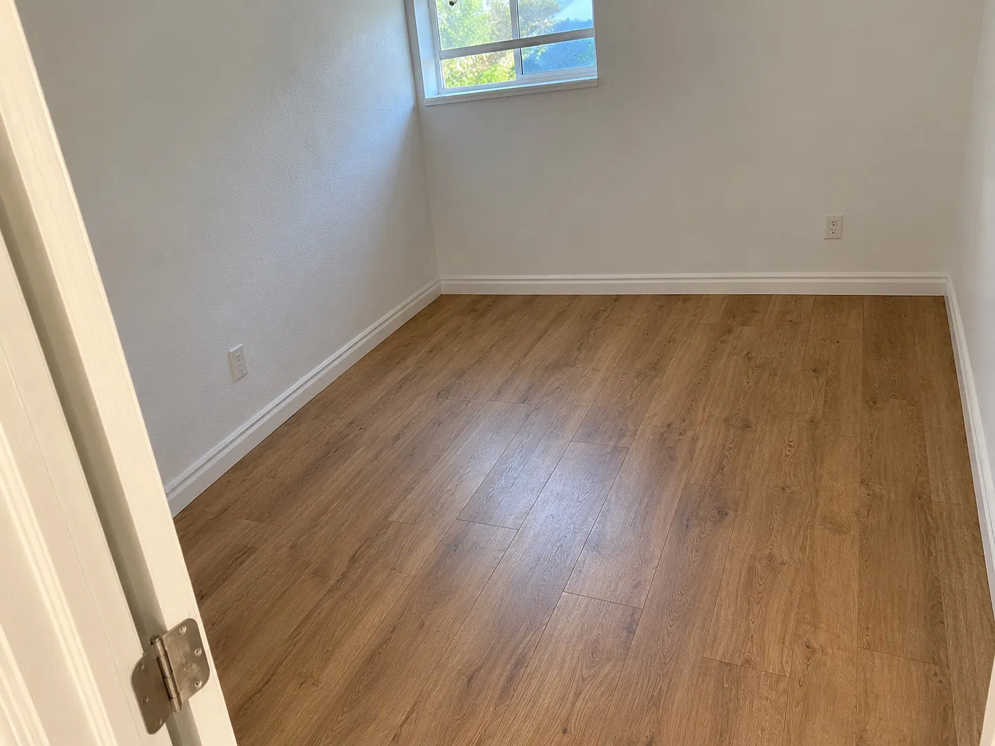 Varna Ave, Panorama City — Photo 4