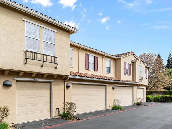 8430 Crystal Walk Cir, Elk Grove, CA 95758