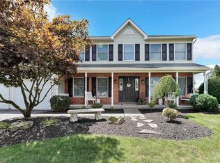 6677 Windermere Ct, Allentown, PA 18104