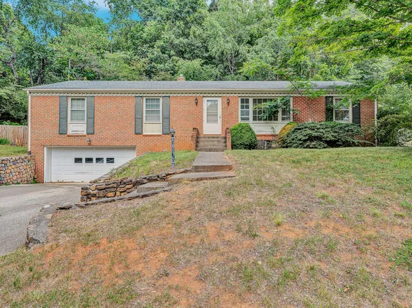 3331 Longhorn Rd, Roanoke, VA 24018