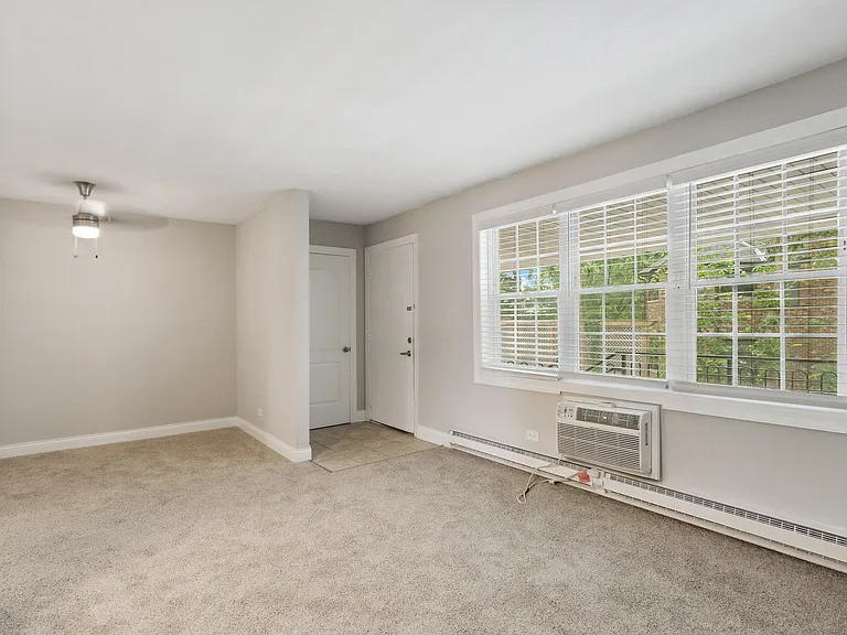 The Hinsdale — Photo 27