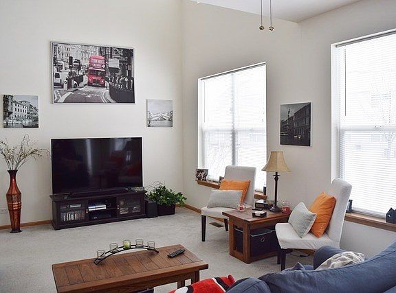 2nd image of 1495 Cambria Dr Unit 1