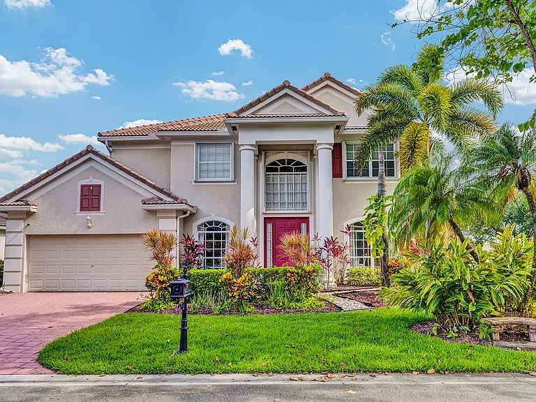 10290 NW 60th Pl — Photo 1