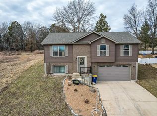 235 S Ridge Ct, Union, MO 63084