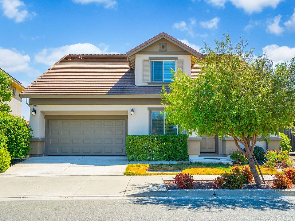 1st image of 4717 Dartmoor Dr