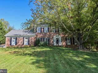 8110 Poplar Grove Dr, Warrenton, VA 20187