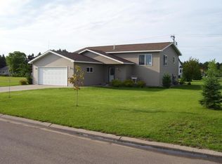 845 9th St NW, Perham, MN 56573