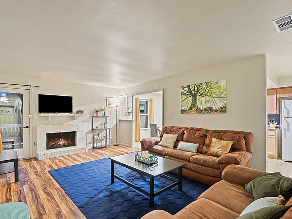 5th image of 2503 Parker Ln #A