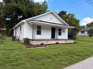 112 Woodrow St, Union, SC 29379
