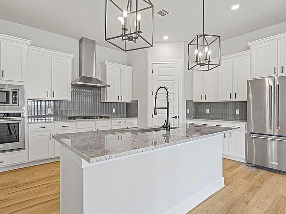6th image of this home