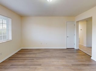 92 Provence Dr #A08, Stuarts Draft, VA 24477