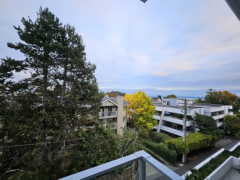 1342 Johnston Rd #403 — Photo 34