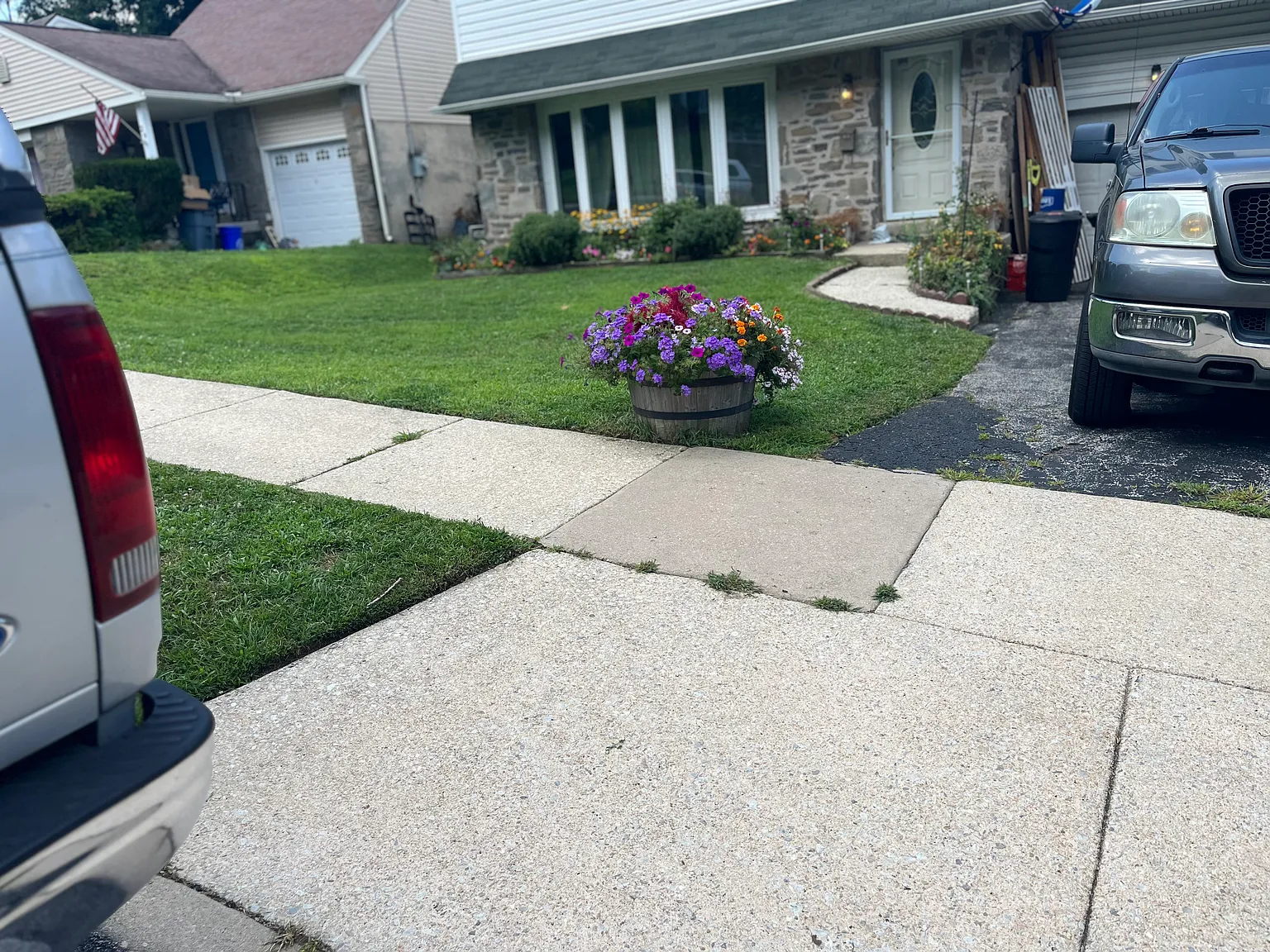4 bed, 2.5 bath, 1964 sqft, $3,600 — Photo 3