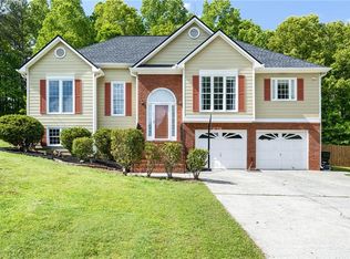 204 Valor Ridge Dr, Dallas, GA 30132