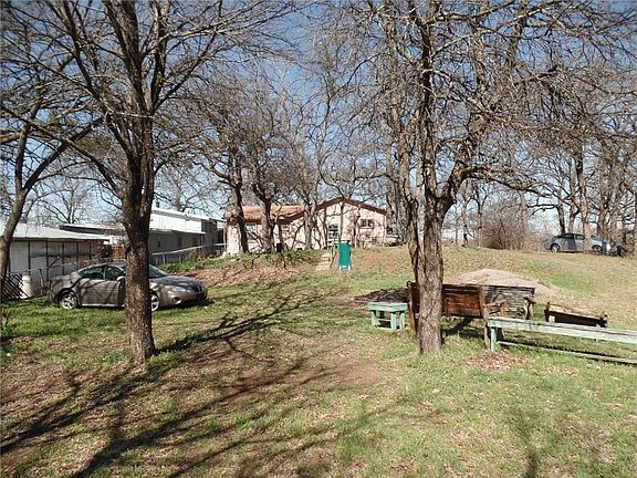 4th image of 109 Oakwood Dr