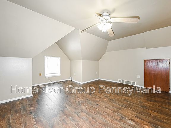 3rd image of 415 E Brady St #3