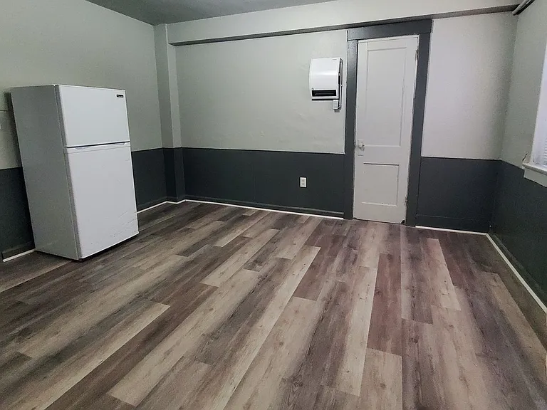 2205 Jones St — Photo 9