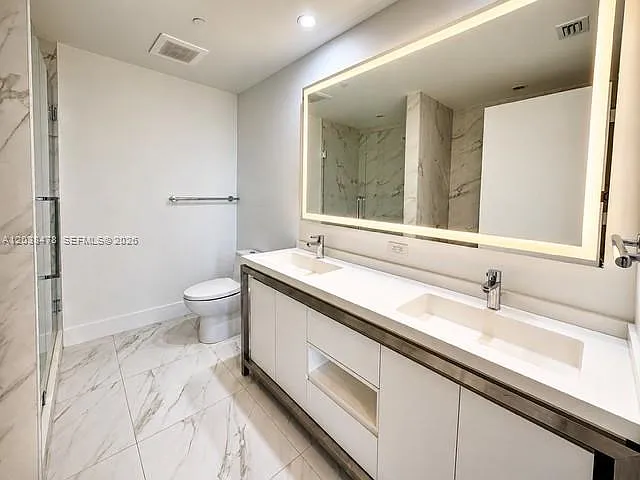 2000 Metropica Way #304 — Photo 37