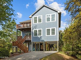 402 Redfish Ct, Emerald Isle, NC 28594