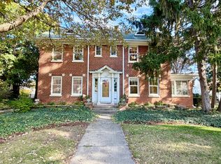 841 Douglas Ave, Elgin, IL 60120