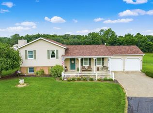 13663 Kent Ln, Utica, OH 43080