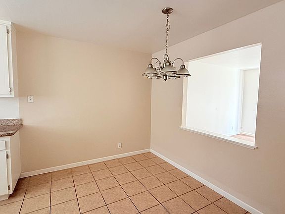 3rd image of 3237 Briggs Ave #C