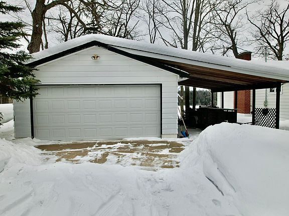 5th image of 9055 Chub Lake Ridge Rd