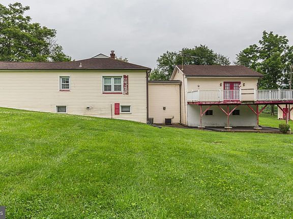 3rd image of 11907 Lime Plant Rd