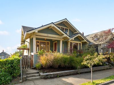1125 31st Ave S, Seattle, WA, 98144