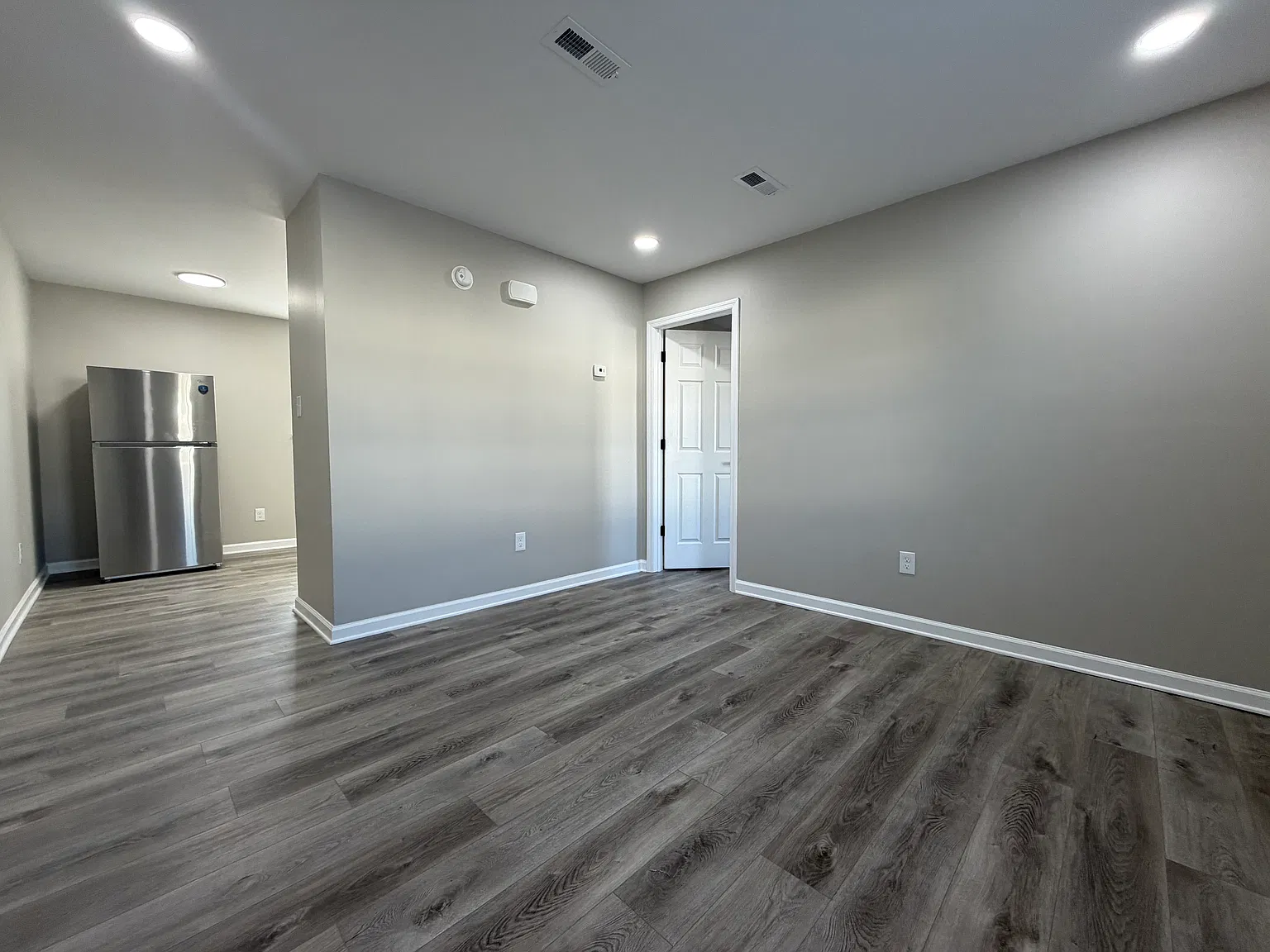 Fisher St Apartments — Photo 3