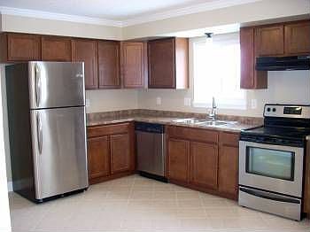 3rd image of 4004 Keller Hanna Dr