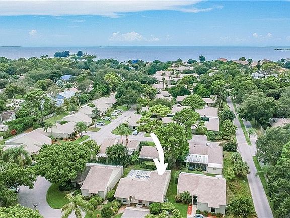 3rd image of 23 Windrush Bay Dr #23