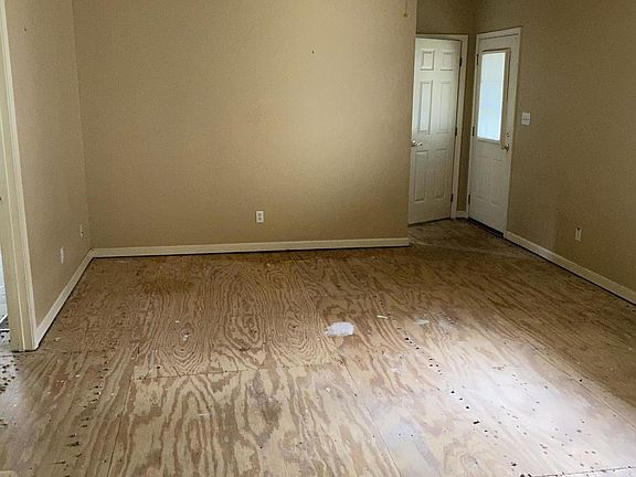 4th image of 6205 W Highway 524