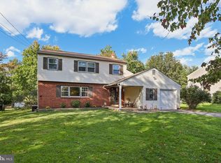729 Mockingbird Ln, Norristown, PA 19403