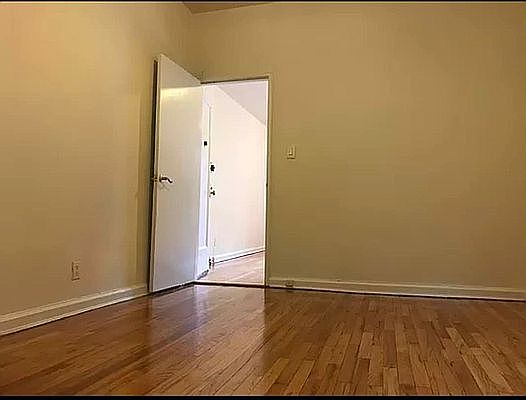 4th image of 512 E 88th St #5E