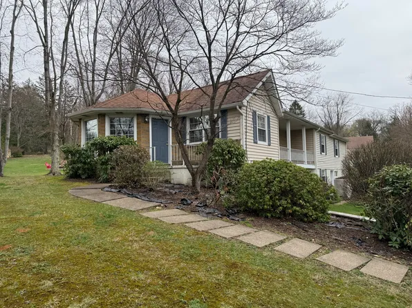 3922 Anderson Rd, Gibsonia, PA 15044