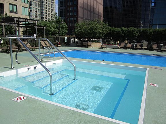 3rd image of 400 N Lasalle St #1607