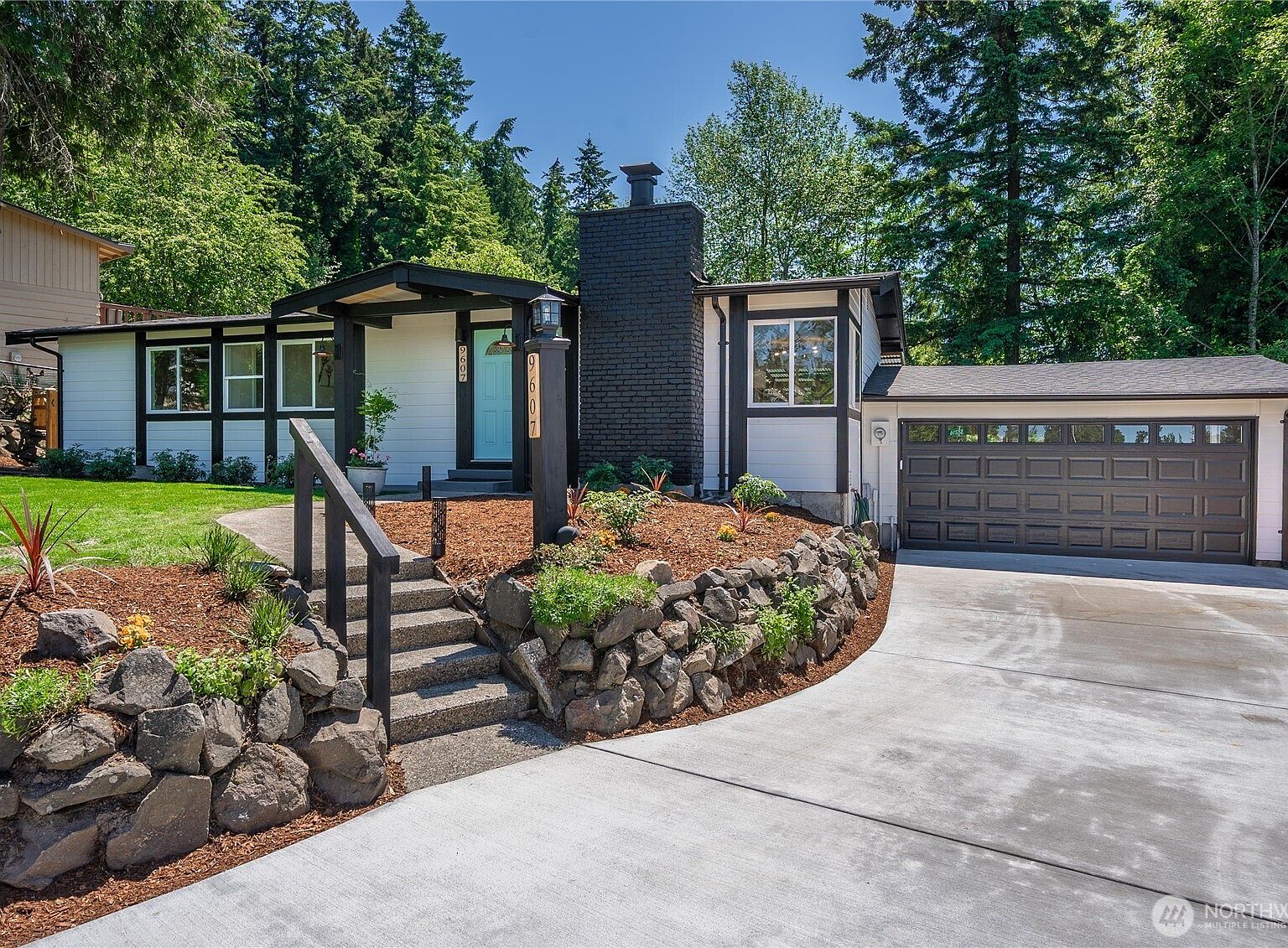 9607 S 216th Street, Kent, WA 98031 | Zillow