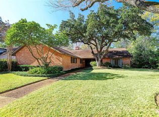 1108 River Glynn Dr, Houston, TX 77063