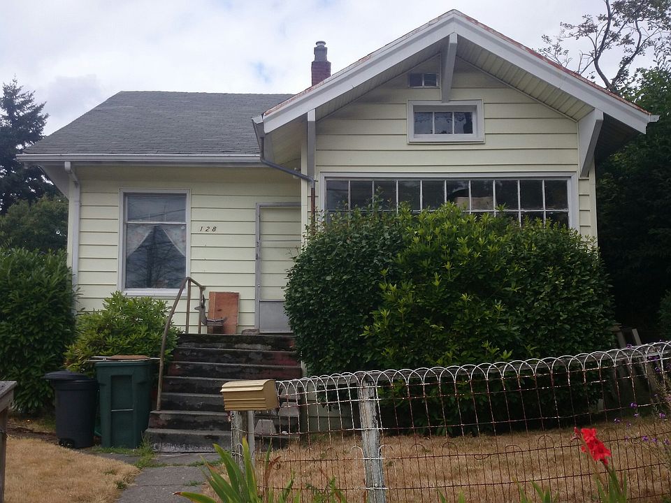 2nd image of 128 NW 40th St